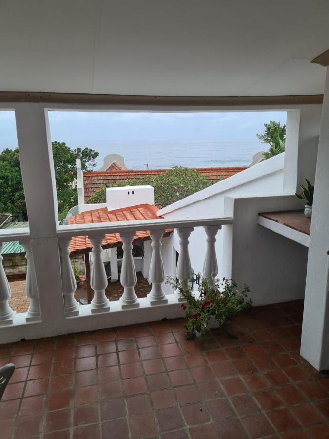 Indaba Manor On 413 Owen Ellis Dr Hotel Port Edward Exterior foto