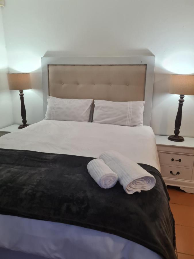 Indaba Manor On 413 Owen Ellis Dr Hotel Port Edward Exterior foto